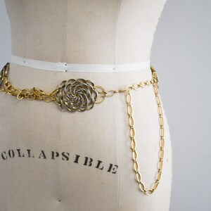 1960s/70s Gold Metal Flower and Chain Hip Belt