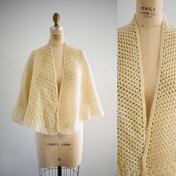 1960s Cream Handknit Shawl