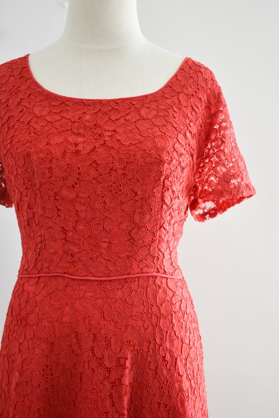 1950s Red Lace Dress - image 2