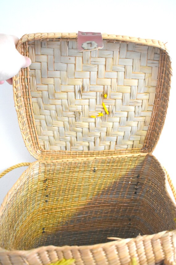 1960s Straw Box Purse with Grapes Design Gem