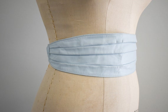 1980s Pale Blue Leather Cummerbund Style Belt - image 3