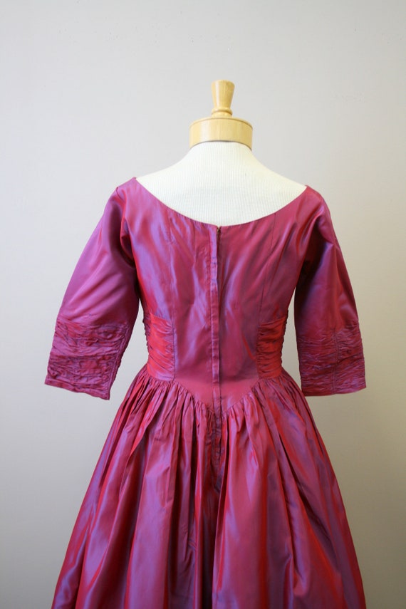 1950s Iridescent Purple Taffeta Dress - image 4