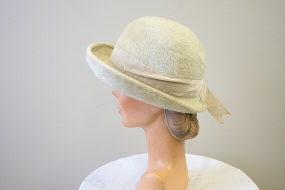 1960s Lazarus Cream Fur Felt Hat - image 3