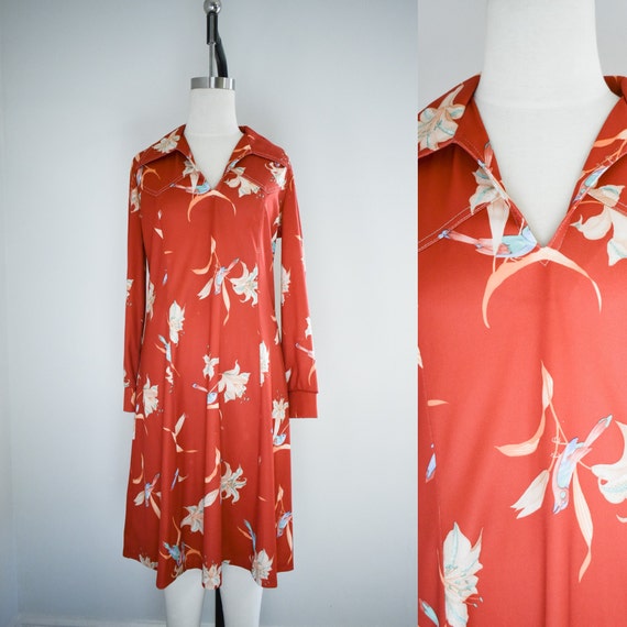 1970s Floral and Bird Print Knit Dress - image 1