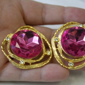 1980s Gemcraft Pink Rhinestone Oversized Clip Earrings image 4