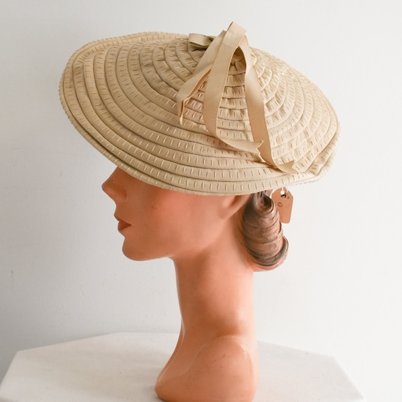 Vintage Flair Beige Grosgrain Ribbon Beret