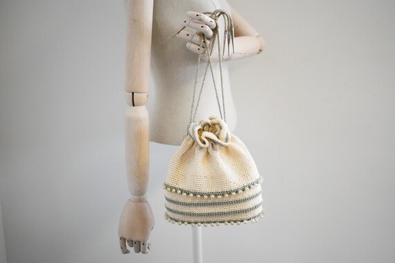 1950s Cream and Silver Crochet Purse with Faux Pe… - image 2