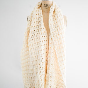 1970s Cream Open Knit Wide Fringed Scarf image 4