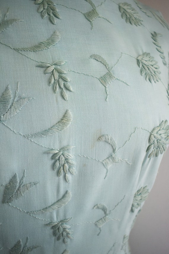 1960s Mint Embroidered Linen Dress - image 7