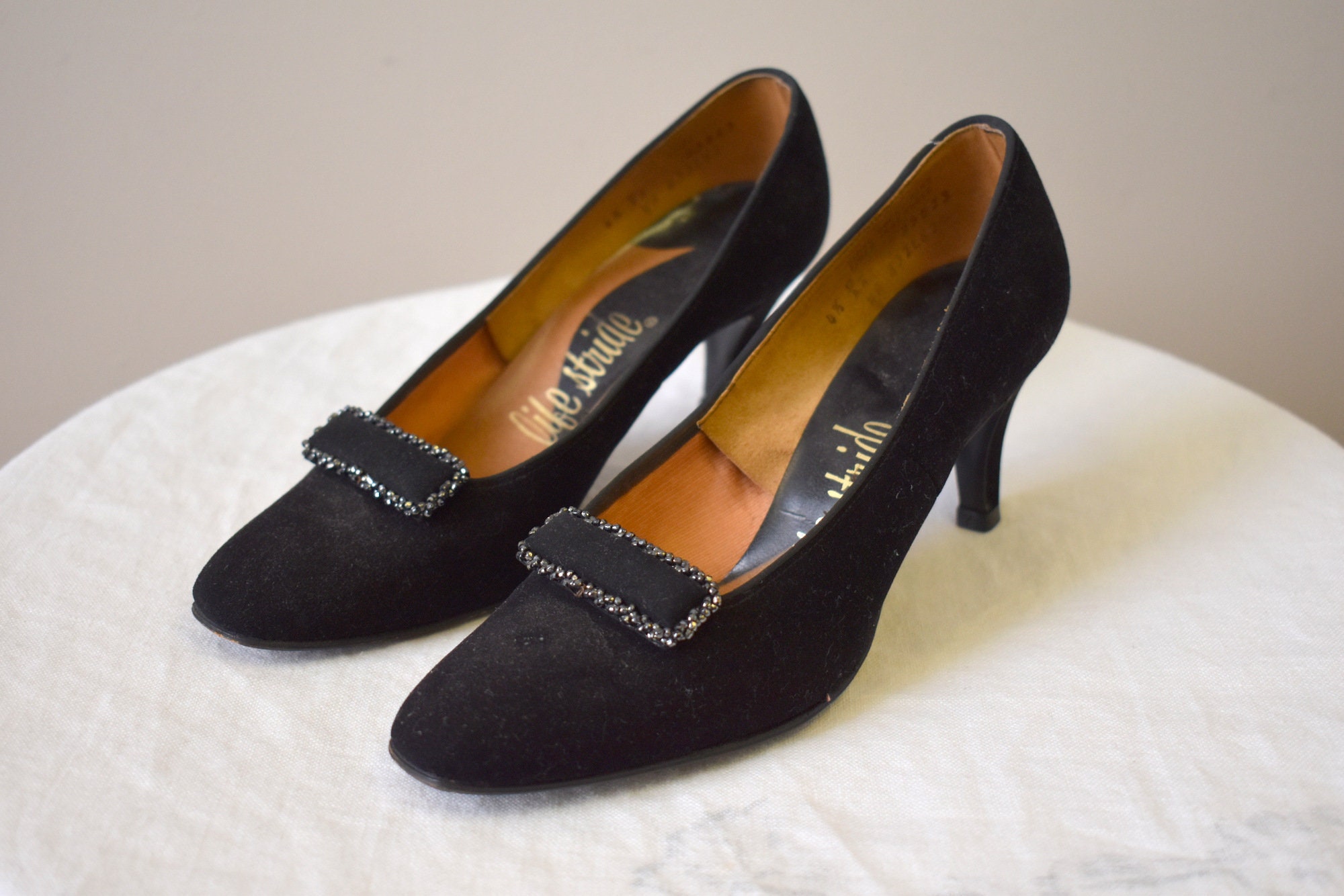 black heels size 4