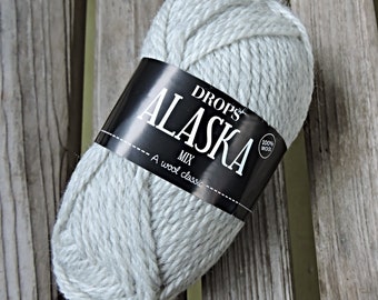 ARAN Weight Yarn - Pure Classic Wool in the European Style -  Pearl Grey Mix (#63) - DROPS Alaska by Garnstudio - 50g - 77 yards