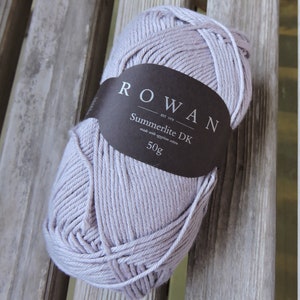 DK Weight Wolle - Rowan Summerlite DK - 100% ägyptische Baumwolle - Pilz (454) - 50 g - 142 m - Hellbraun Grau Rosa Blau