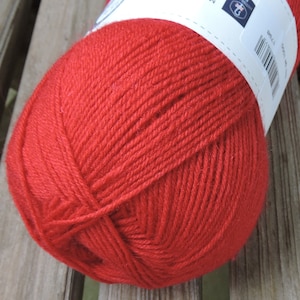 Przędza SOCK Weight Yarn - West Yorkshire Spinners Signature 4 Ply - Rouge (1000) - 100g/ 436 jardów - Virgin Wool/Nylon