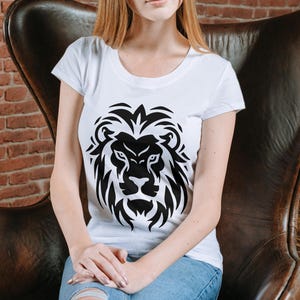 Lion, Lions, Lion King, Lion Gift, Friend Gift, Boyfriend Gift, Gift, Gifts, Birthday Gift, Shirt, Shirts, Gift for Her, Boyfriend Gift