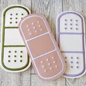 BANDAGE HOLDER, Keeper or Pouch. Place inside purse, locker, desk or tote bag. First Aid, aspirin keeper. Choose thread color and vinyl.