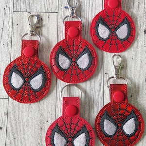 AirTag Holder Spiderman - Etsy