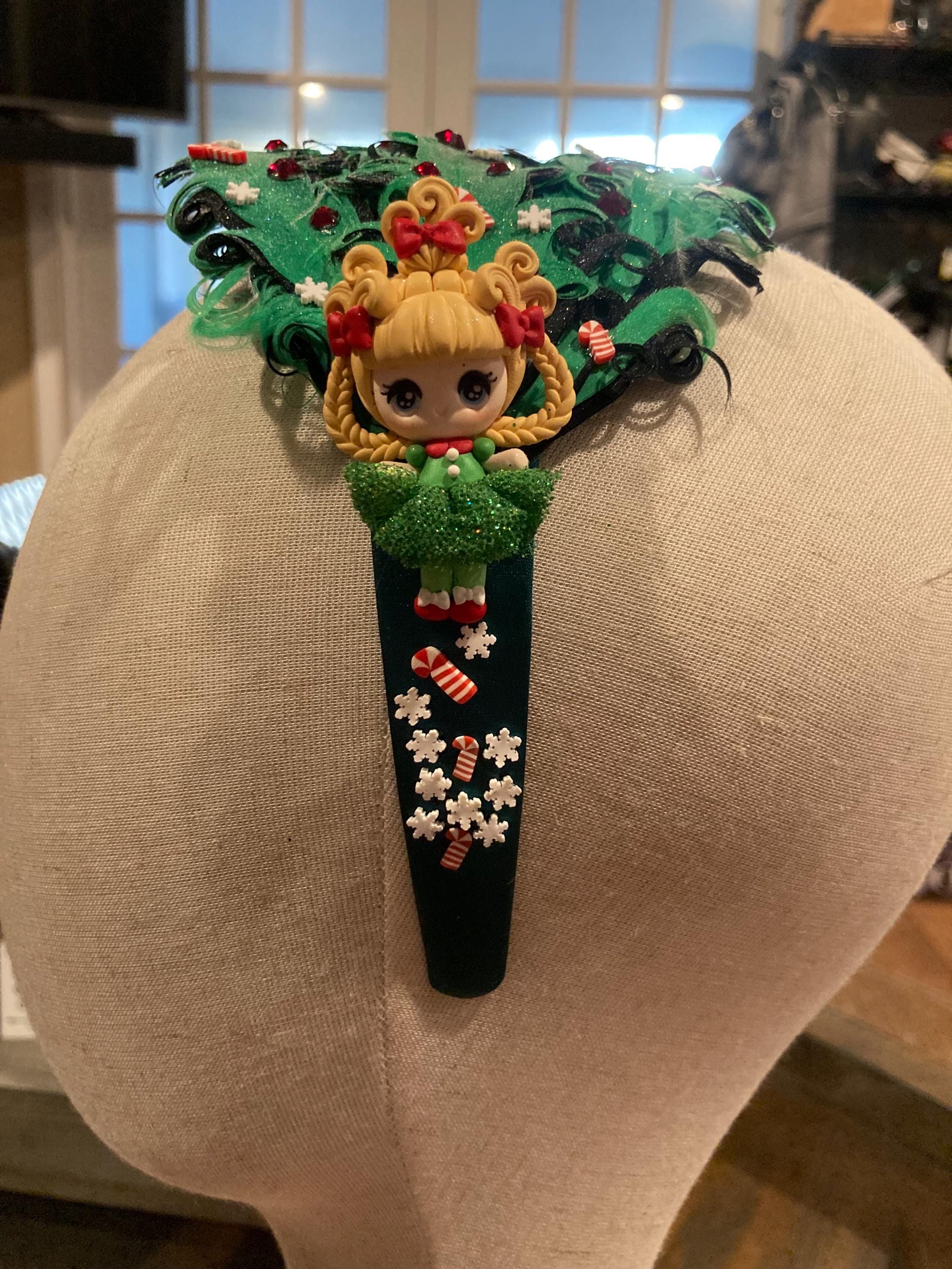 Feather headband with clay Cindy Lou Who & embellishments