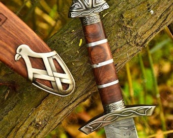 Handmade Damascus Steel Sword: Lothbrok Replica with Scabbard