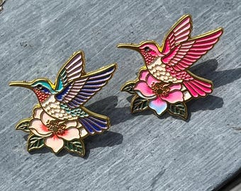 Birding Enthusiast Enamel Needle Minder: Hummingbirds and Flowers