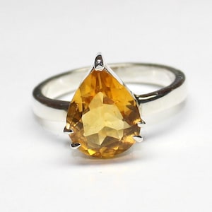 Madeira Citrine Heart Ring, Citrine Gemstone Ring, Yellow Stone Sterling Silver Ring, November Birthstone Ring, Natural Gemstone Jewelry