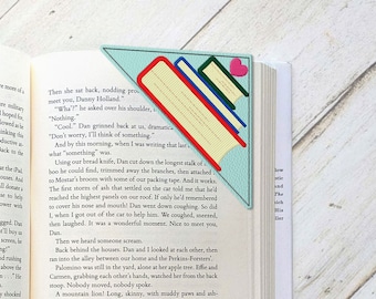 Stack of Books Corner Bookmark ITH Applique Embroidery File