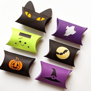 Halloween Pillow Box SVG Design
