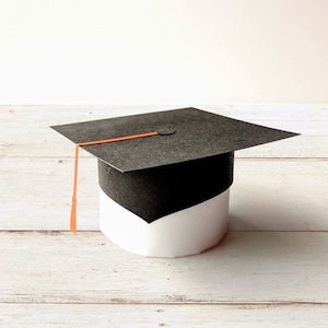 Graduation Cap Round Gift Box SVG Design