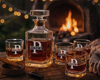 Personalized Whiskey Decanter Set, Engraved Bourbon Glasses, Custom Groomsmen Gift, Wedding Gift, Bourbon Lover Gift for Him, Christmas Gift
