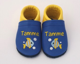 TinyToes Krabbelpuschen/Krabbelschuhe mit Namen und Motiv Fisch