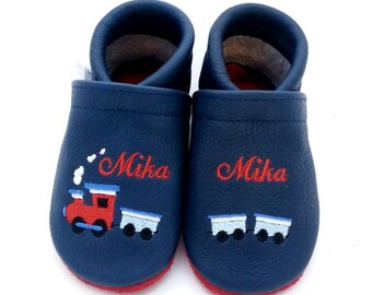 TinyToes soft leather shoes - organic -model: train - choose your motif and personalise them with your name