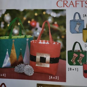 McCalls crafts 7884 Holidsy gift bags pattern