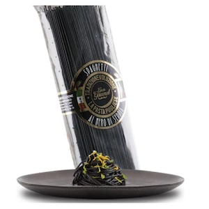 Pasta: &quot;Spaghetti al nero di seppia&quot;