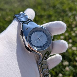 Vintage-Style Nike Triax | Polished Steel