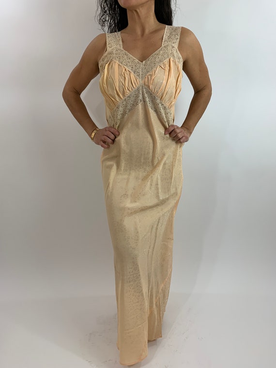 Vintage 1930s Marmalade Night Gown/Soft Peach 1940