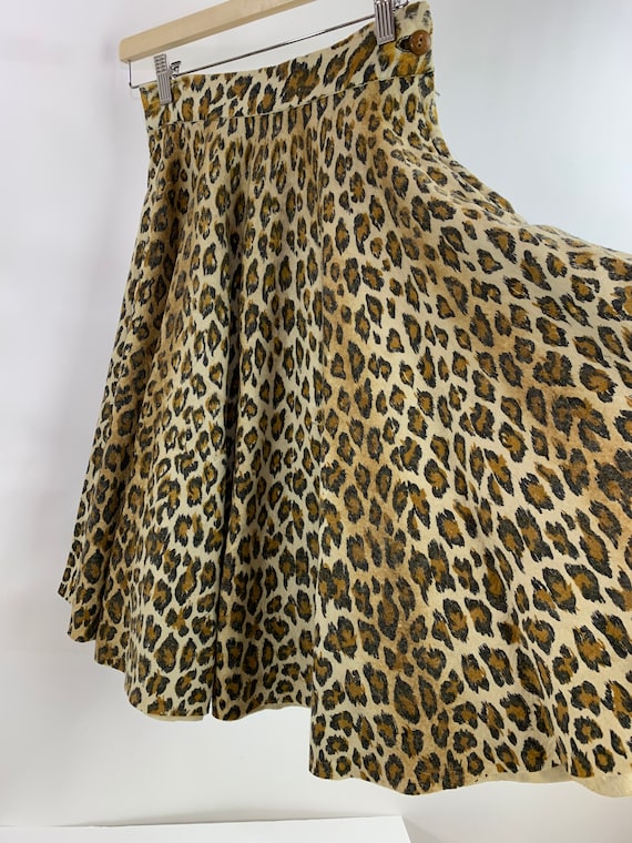 Vintage 1950s Leopard Print Wool Felt Wide Circle 