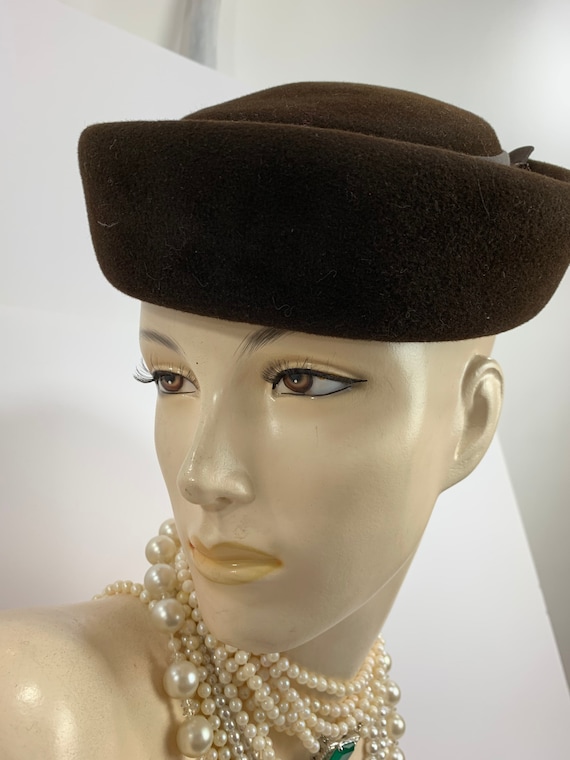 Vintage 1950s Brown Wool Felt Hat 1960s Felt Pill