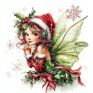 Può includere: Illustrazione ad acquerello di una fata natalizia con ali verdi, che indossa un cappello e un vestito rossi di Babbo Natale con accenti di agrifoglio. La fata ha i capelli rossi ed è circondata da fiocchi di neve. L'immagine ha il testo "AuroraCraftsArt".