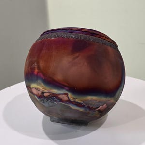 Inferno Band Vessel – Copper Raku Bowl with Iridescent Flame Ring, Fire-Forged Ceramic Statement Piece