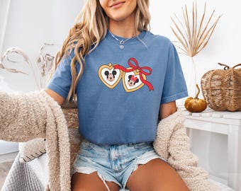 Comfort Colors Locket Shirt, Cute Locket Bow Shirt, Minnie Mickey Lover tee, Cute Disneyworld T-Shirt, Mickey Coquette T-shirt, Disney Shirt