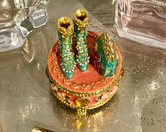 Victorian Style Trinket Box