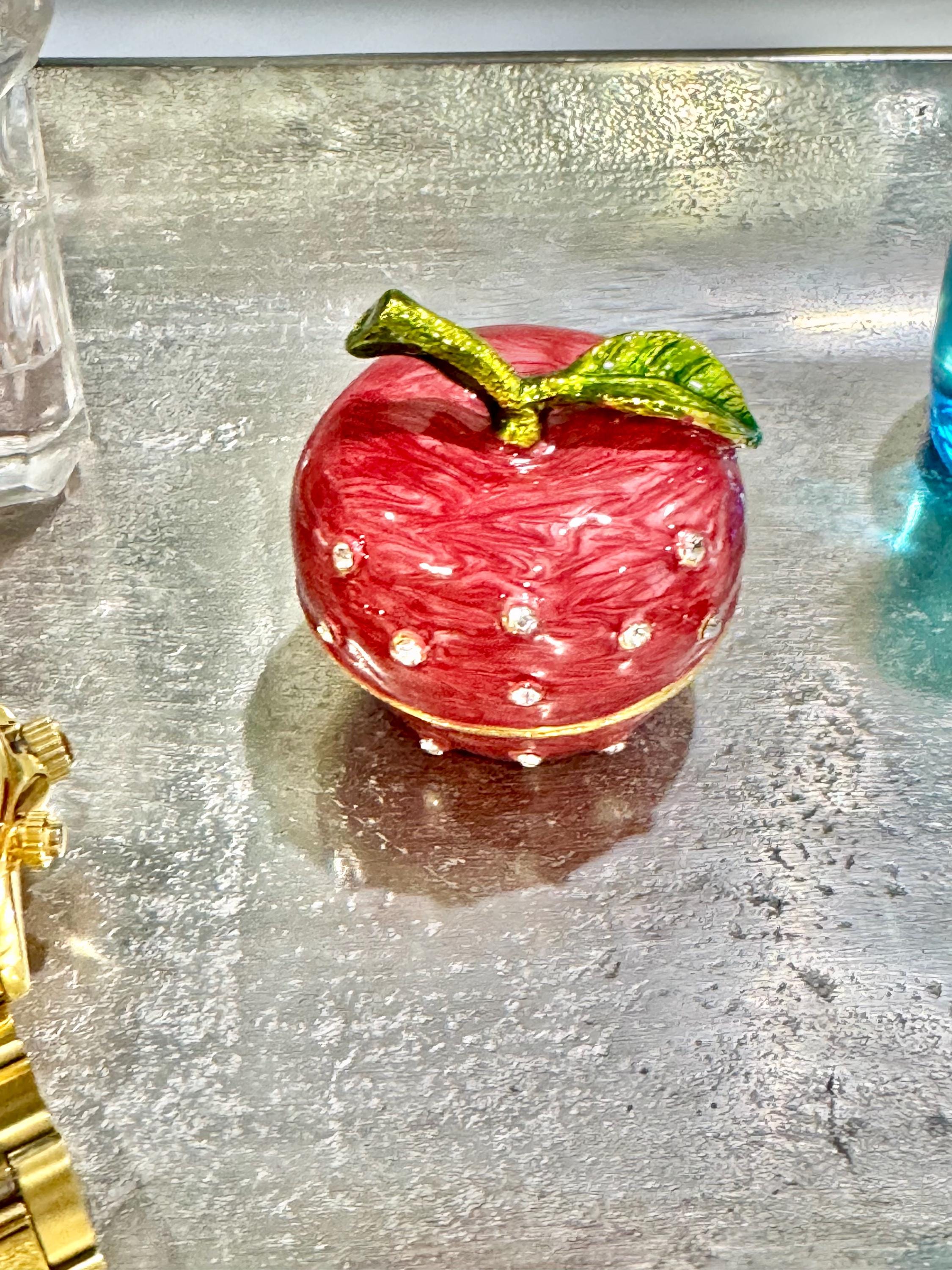 Apple Trinket Box - Etsy