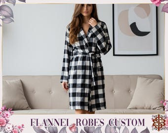 Flanellen geruite aangepaste gewaden voor bruidsmeisje Buffalo Plaid Aanpasbare naam en initialen Kerstcadeau Meerdere kleuren en grote maten beschikbaar
