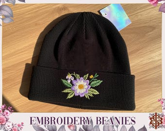 Personalisierte bestickte Mütze individuelle Wintermütze mit Logo, warme Strickmütze, einzigartiges Geschenk für Sie und Ihn, Weihnachtsmütze für beide geeignet