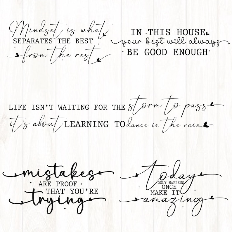 Pu&ograve; includere: Una raccolta di quattro citazioni ispiratrici in elegante scrittura corsiva su uno sfondo bianco effetto legno. Le citazioni includono frasi come "Mindset is what separates the best" e "Life isn't waiting for the storm to pass."