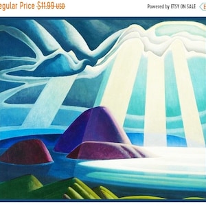 Op de afbeelding: Een abstract landschapsschilderij met een levendig kleurenpalet. Het kunstwerk toont een serene scène met paarse en rode rotsformaties in water, onder een lucht met heldere witte lichtstralen. Het schilderij heeft een moderne, artistieke stijl.