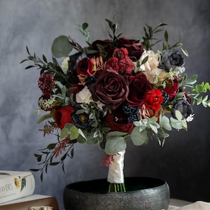 Burgundy Bridal Bouquet l Silk Flowers Bouquet l Handmade Canada l Faux wedding Bouquet l Boho Bridal Bouquet