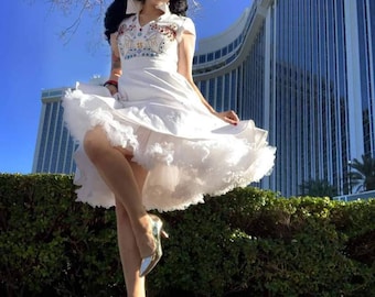 Elvis inspiriertes Brautkleid: Vintage / Pin-Up / Rockabilly Kleid mit Strass Adler Motiv von TiCCi Rockabilly Clothing