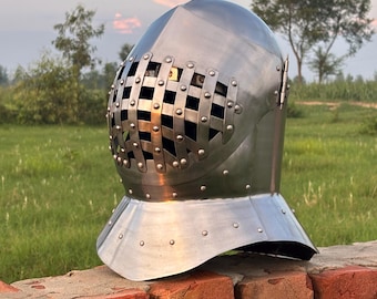 Elmo da cavaliere medievale fatto a mano: armatura in acciaio in stile crociato, cosplay LARP