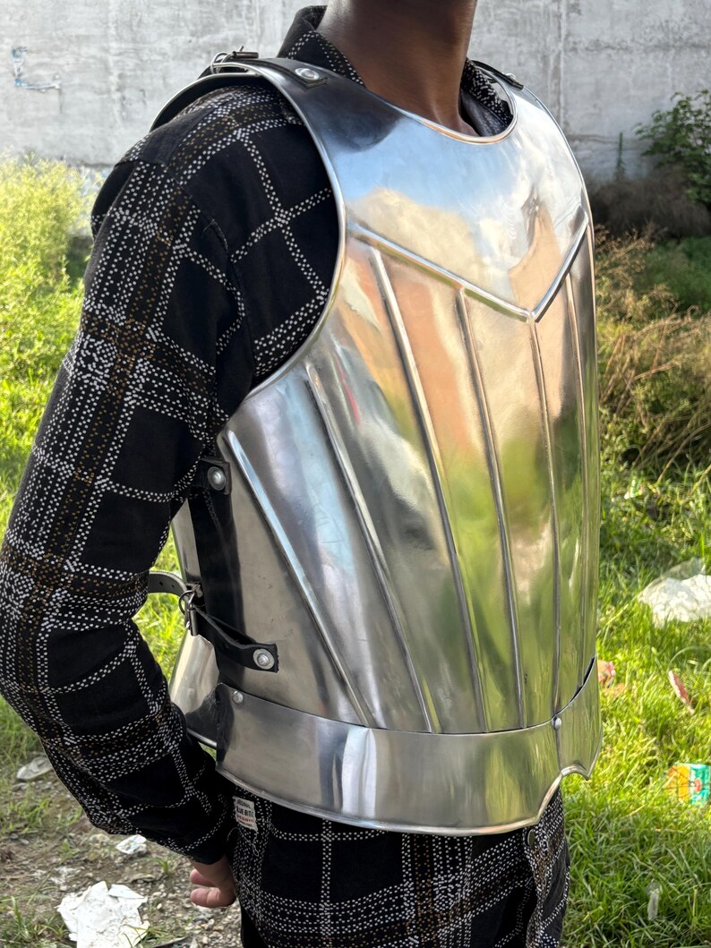 Handcrafted Medieval Steel Chestplate: Cosplay LARP Armor, Adjustable ...