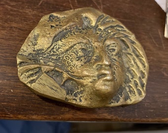 Vintage belt buckle brass age of Aquarius woman’s face original patina unsigned cast bronze